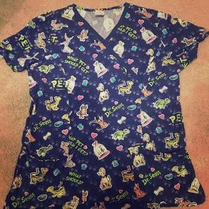 Dr. Seuss scrub top 🐾
